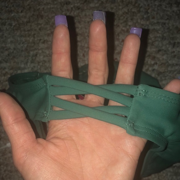 Green bathing suit - Picture 7 of 8